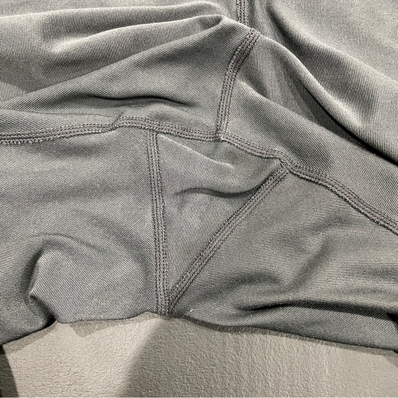 Nike Dri-fit Cropped Grey and Yellow Leggings - Picture 10 of 10